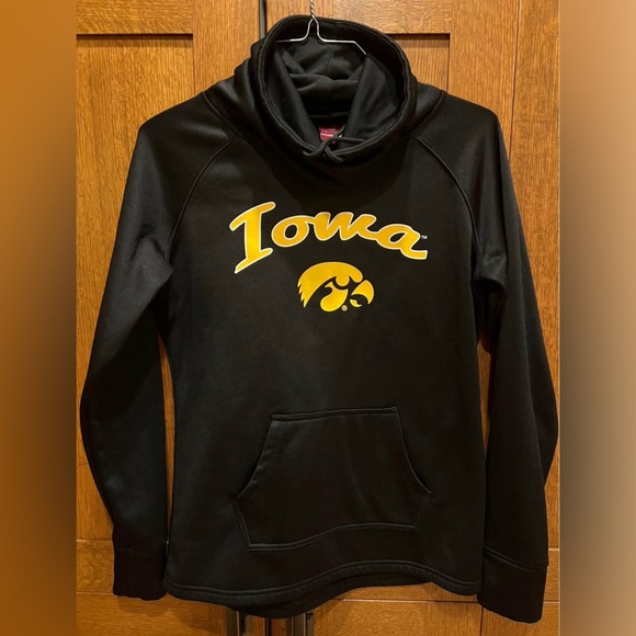 Iowa University sweatshirt - women’s small - Picture 1 of 2